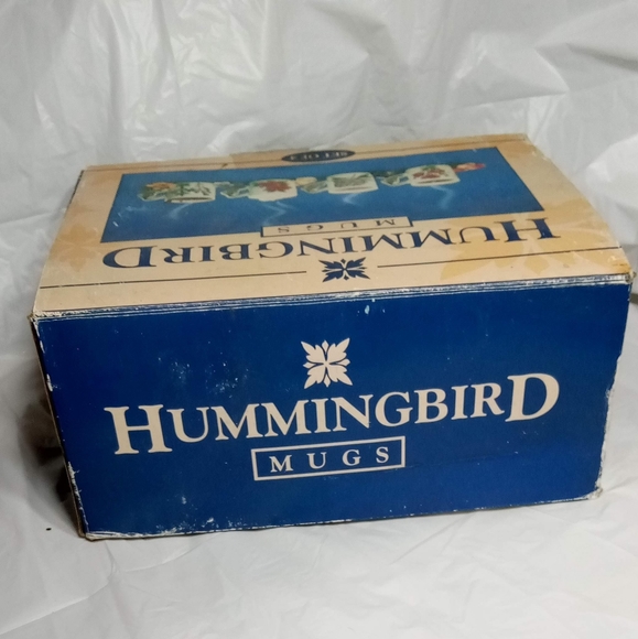 Set of 4 PMC Hummingbird Floral Coffee Mugs - Picture 10 of 11